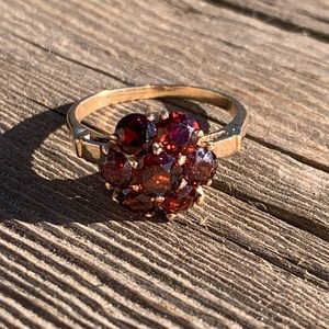 14k gold garnet ring